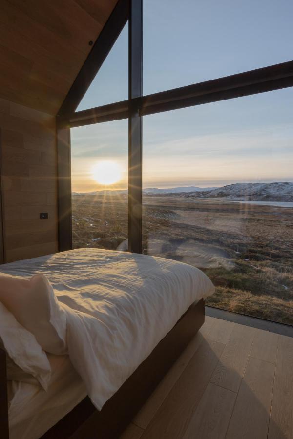 Iceland Lakeview Retreat Villa เซลฟอส ภายนอก รูปภาพ